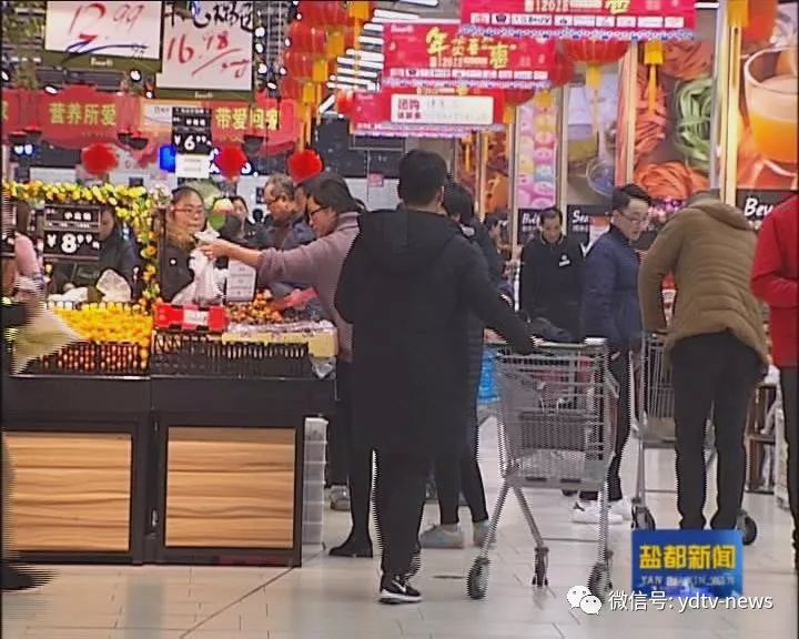 百货食品特产批发市场，繁荣的商业枢纽与文化的交汇点